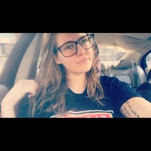 Meet your Posher, Brittney